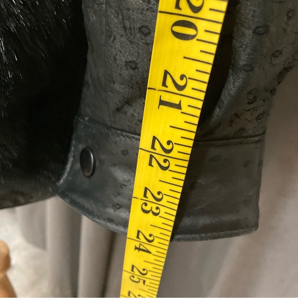 Vintage black faux fur/ostrich leather size 10 - Picture 3 of 12